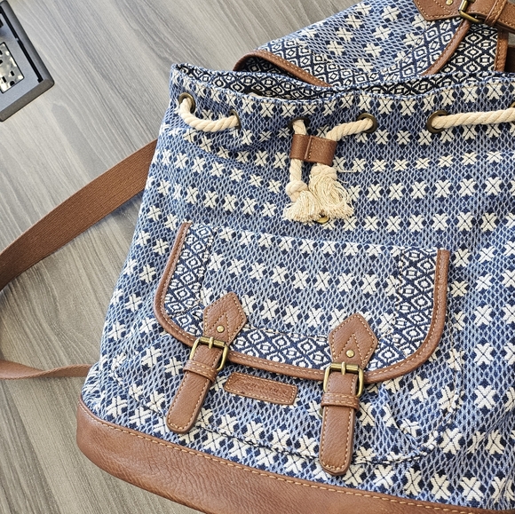 Backpack - Picture 4 of 4